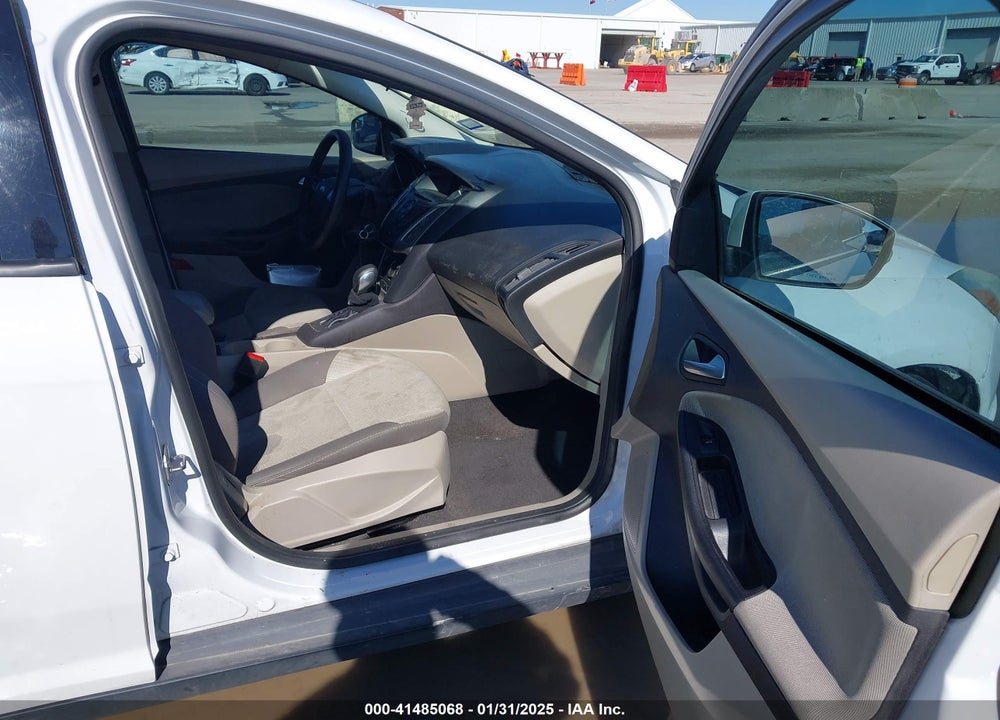 2014 FORD FOCUS VIN: 1FADP3K29EL336075