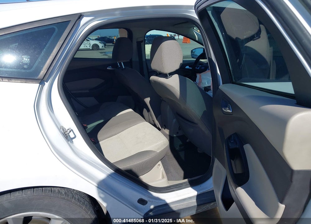 2014 FORD FOCUS VIN: 1FADP3K29EL336075