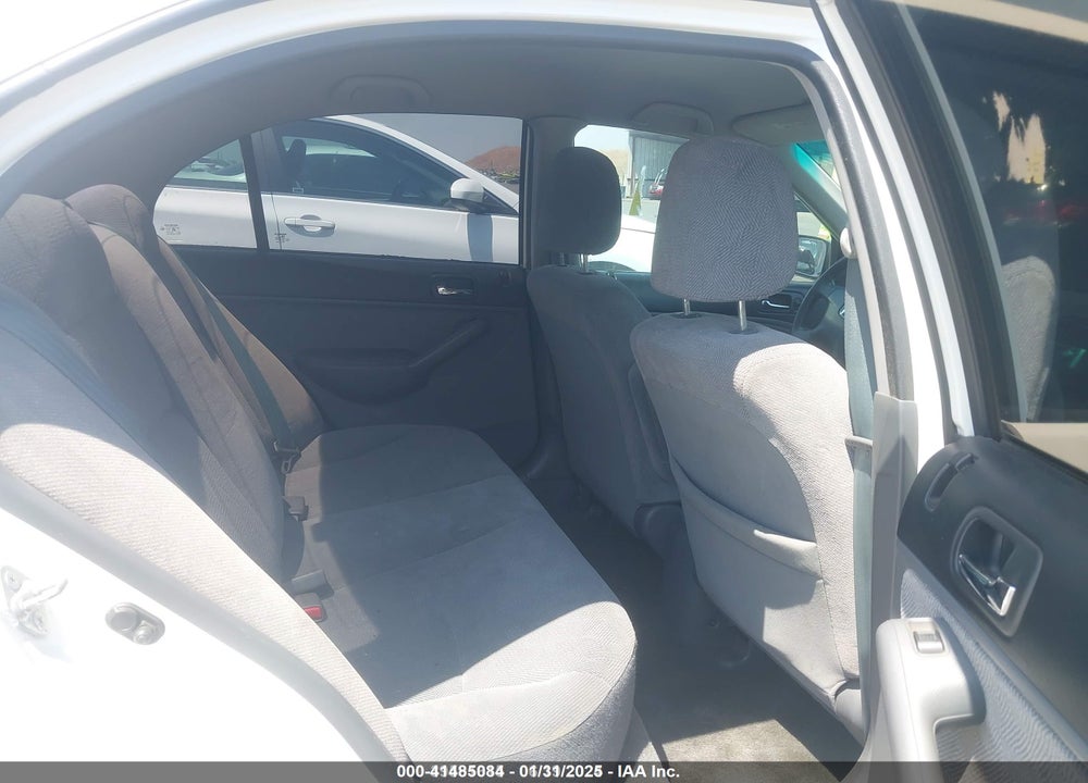 2002 HONDA CIVIC VIN: 2HGES16582H588982