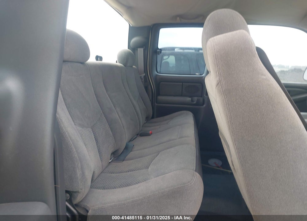 2005 CHEVROLET SILVERADO 1500 WORK TRUCK VIN: 1GCEK19V65E152928