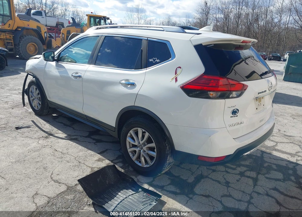 2017 NISSAN ROGUE VIN: JN8AT2MV6HW028010