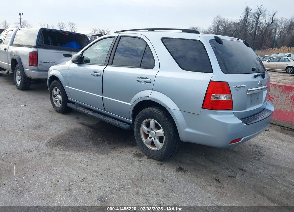 2008 KIA SORENTO LX VIN: KNDJC735885765466