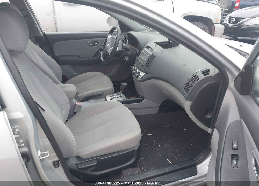 2010 HYUNDAI ELANTRA VIN: KMHDU4AD8AU019285