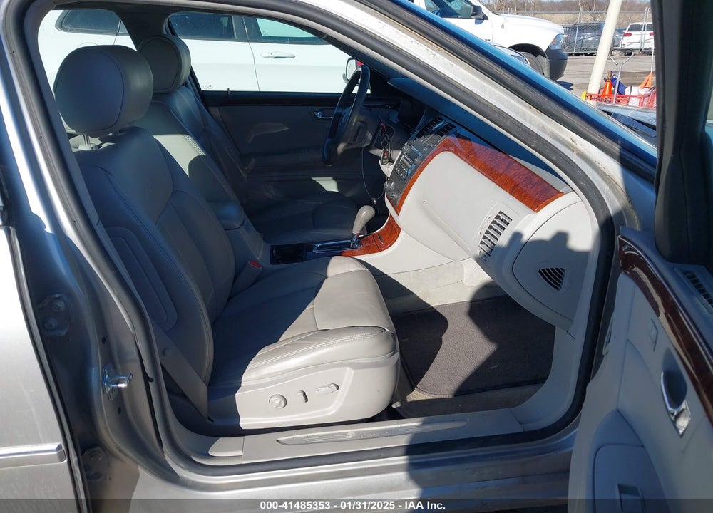 2007 CADILLAC DTS VIN: 1G6KD57Y97U198637