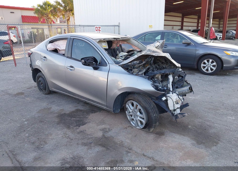 2016 SCION IA VIN: 3MYDLBZV3GY131427