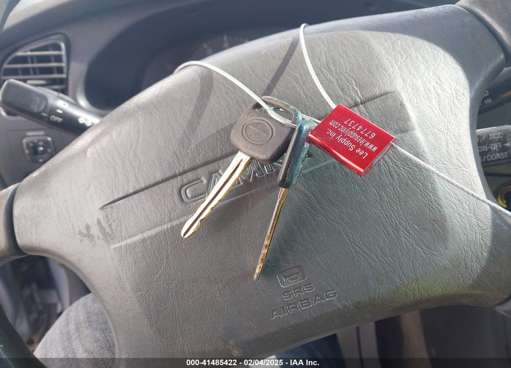 1995 TOYOTA CAMRY LE VIN: 4T1SK12E8SU501436