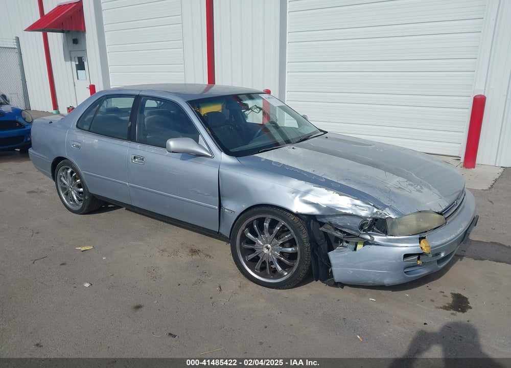 1995 TOYOTA CAMRY LE VIN: 4T1SK12E8SU501436