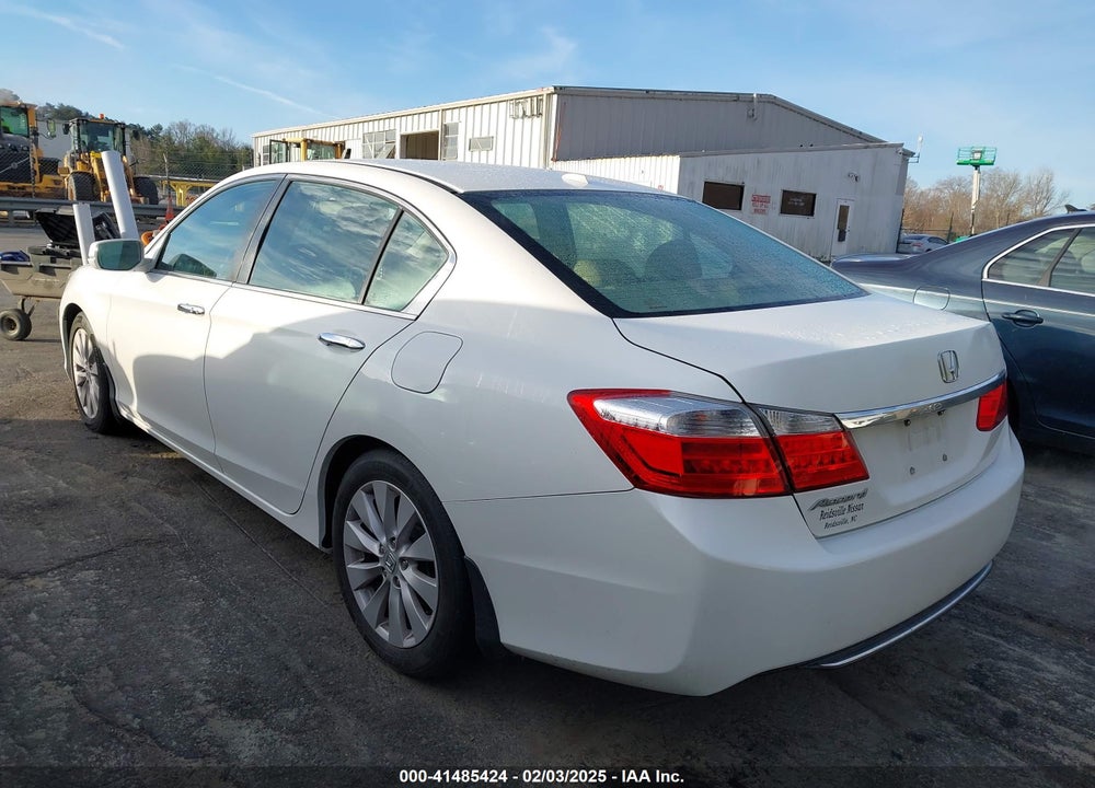 2014 HONDA ACCORD VIN: 1HGCR2F85EA009064