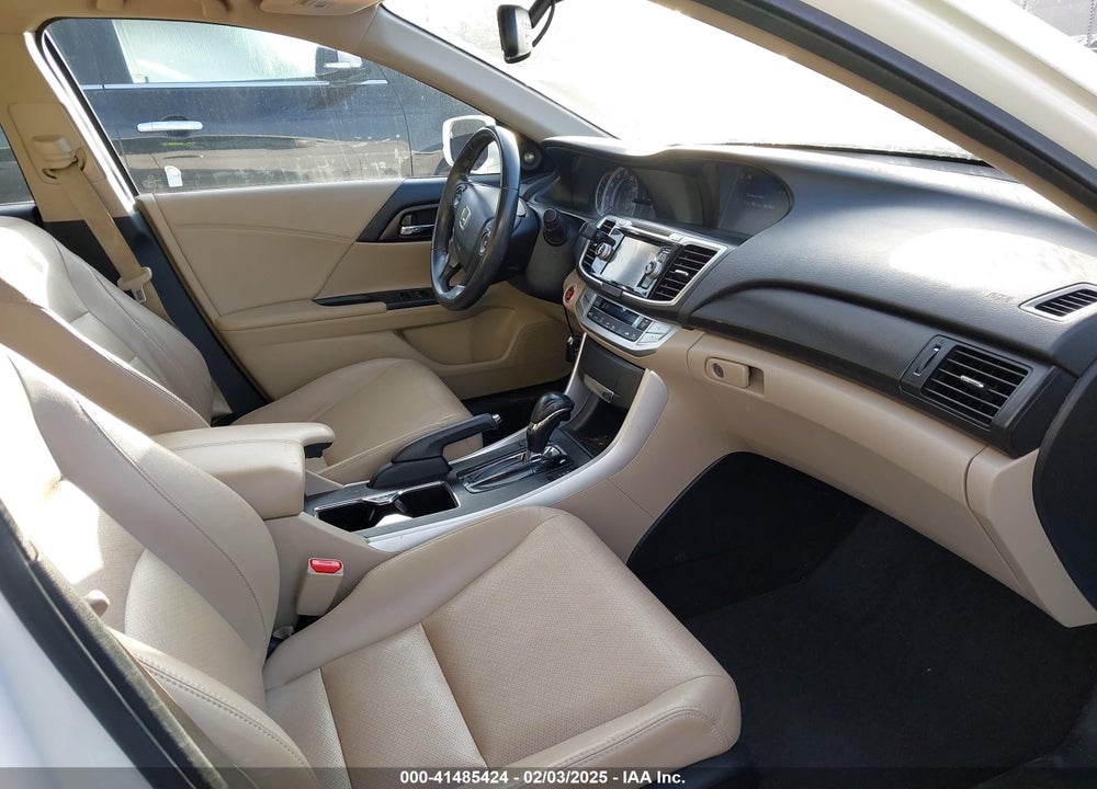 2014 HONDA ACCORD VIN: 1HGCR2F85EA009064