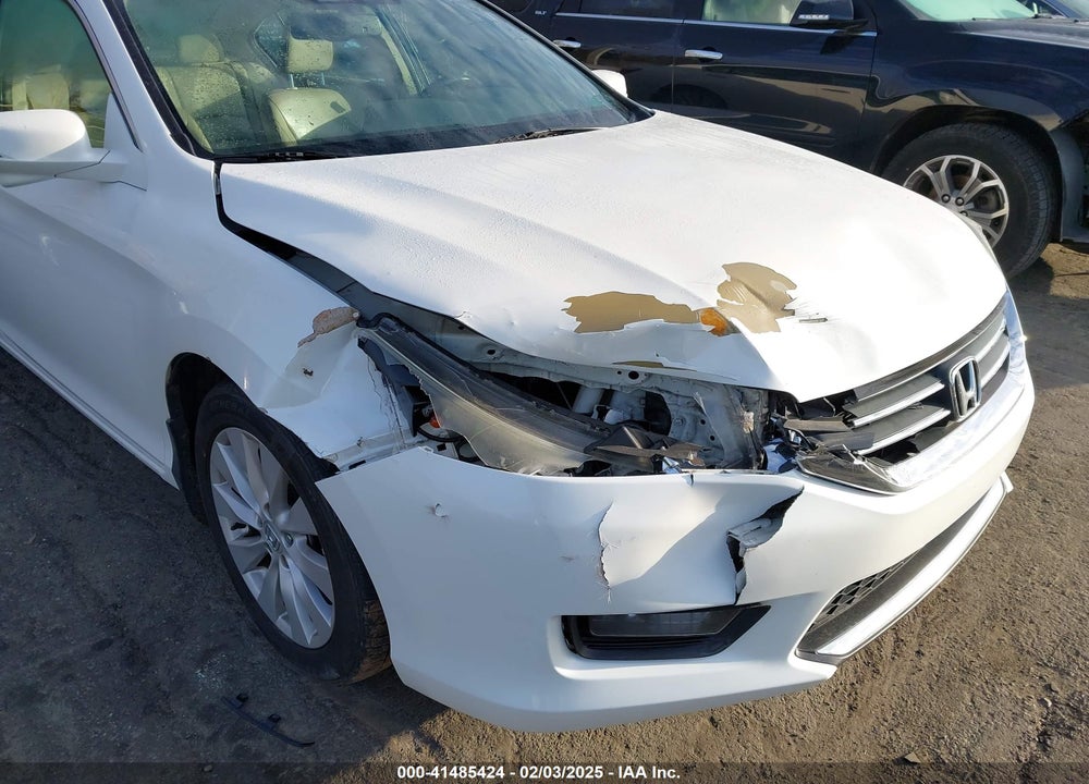2014 HONDA ACCORD VIN: 1HGCR2F85EA009064