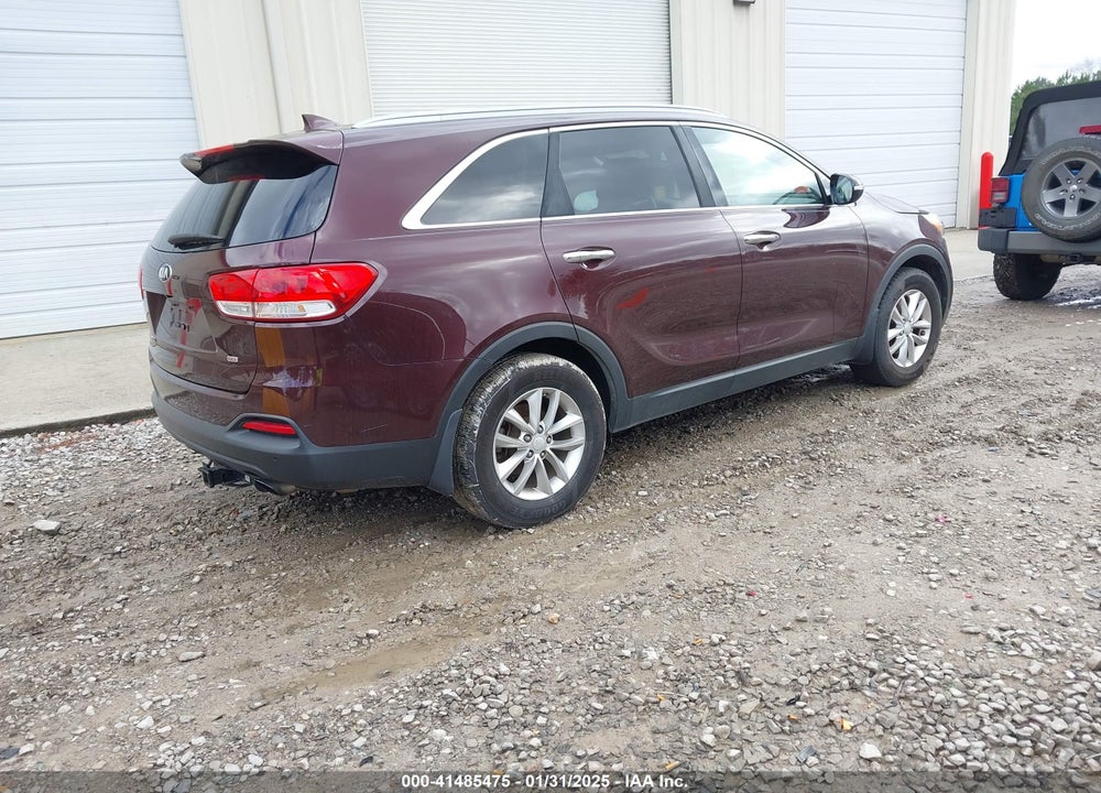 2016 KIA SORENTO 2.4L LX VIN: 5XYPG4A36GG126569