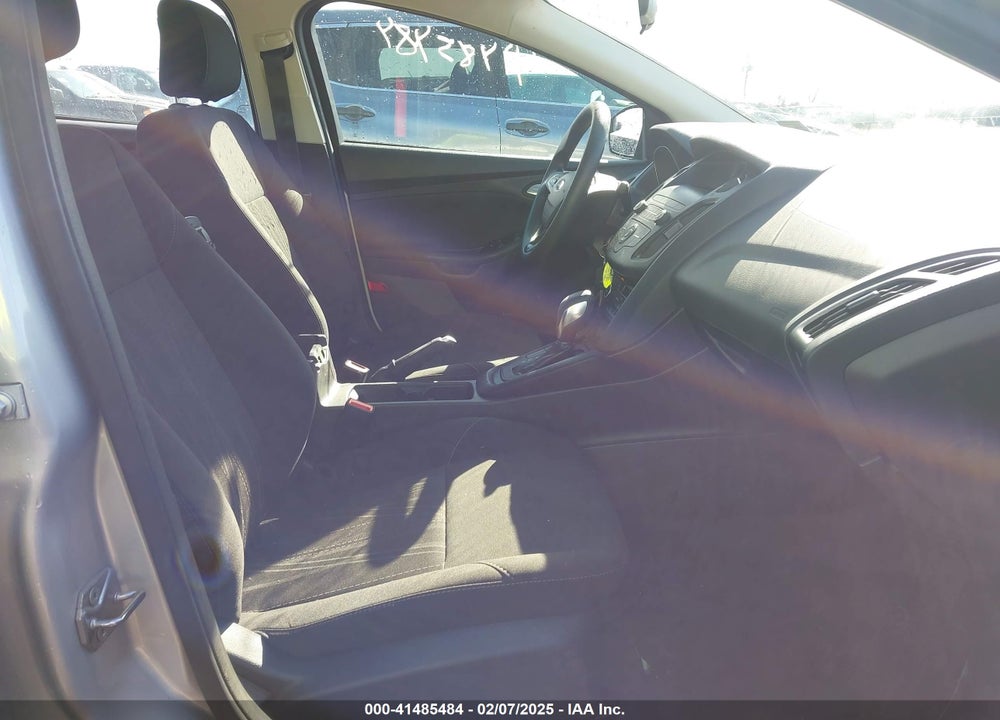 2018 FORD FOCUS VIN: 1FADP3FE5JL307736
