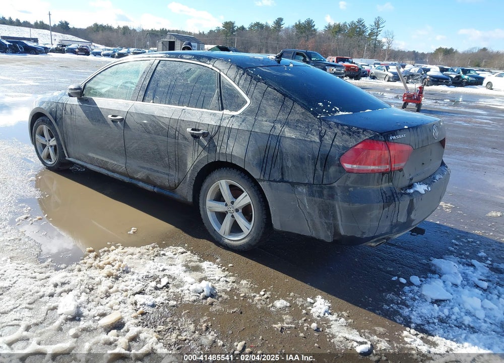 2012 VOLKSWAGEN PASSAT 2.5L SE VIN: 1VWBP7A3XCC009102