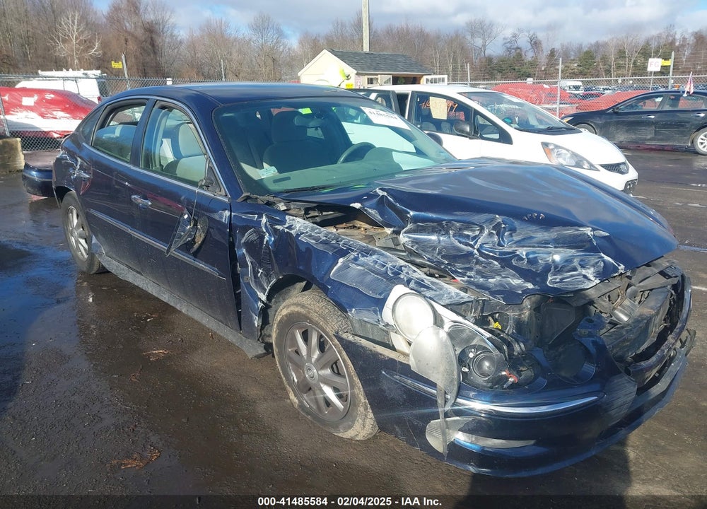 2008 BUICK LACROSSE CX VIN: 2G4WC582981255732