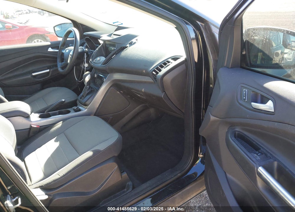 2016 FORD ESCAPE VIN: 1FMCU0GX1GUA09258