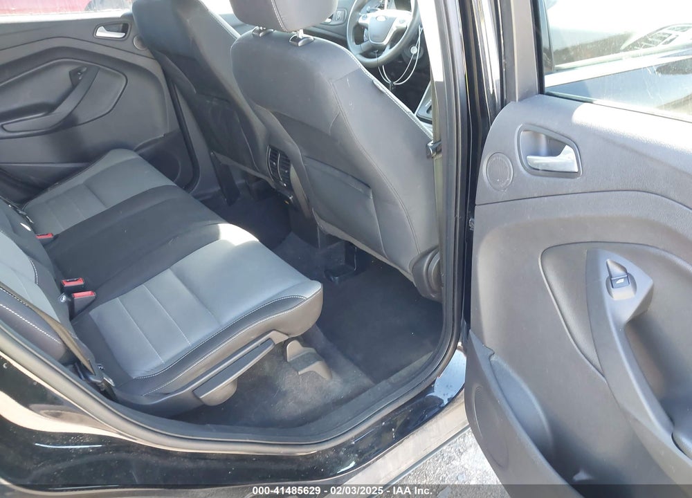 2016 FORD ESCAPE VIN: 1FMCU0GX1GUA09258