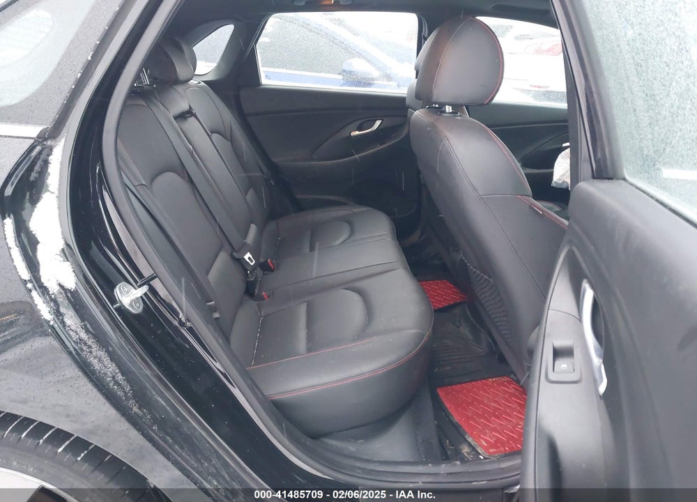 2018 HYUNDAI ELANTRA GT SPORT VIN: KMHH55LCXJU080369