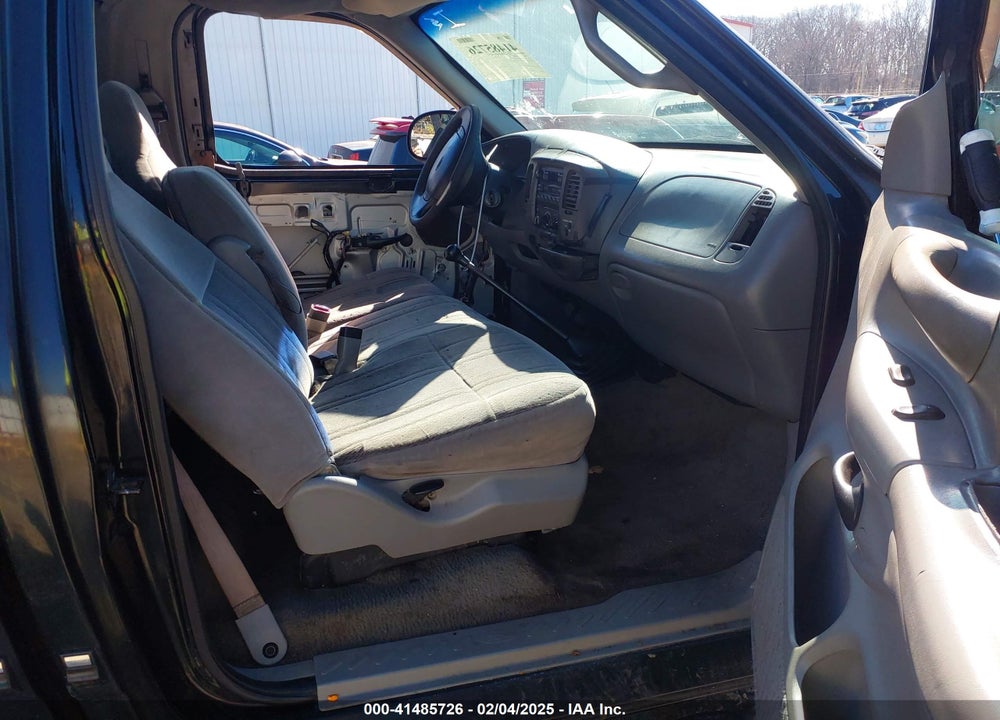 1998 FORD F-150 STANDARD/XL/XLT VIN: 1FTZF1720WNA47186