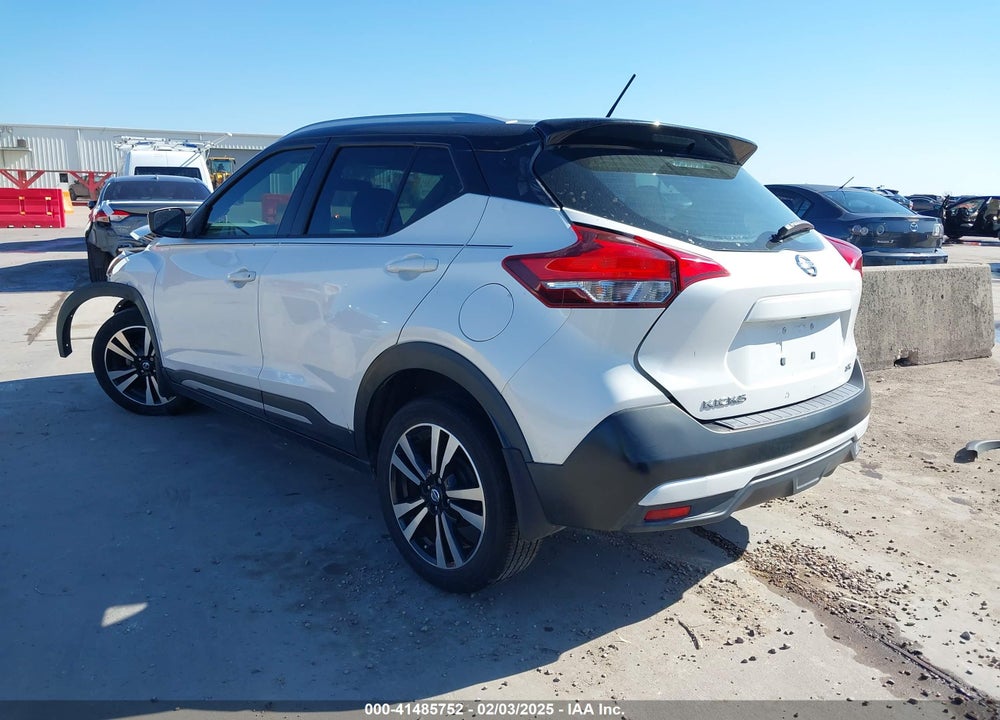 2019 NISSAN KICKS VIN: 3N1CP5CU4KL565977