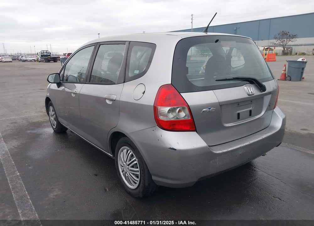 2007 HONDA FIT VIN: JHMGD37447S059305
