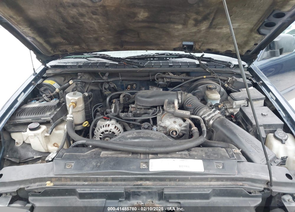 1999 CHEVROLET S-10 LS VIN: 1GCCS19X8X8168896