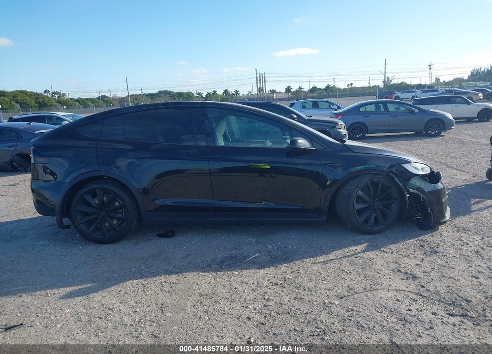 2022 TESLA MODEL X VIN: 7SAXCDE5XNF356582