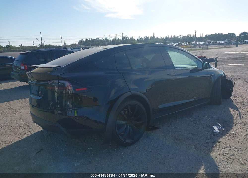 2022 TESLA MODEL X VIN: 7SAXCDE5XNF356582