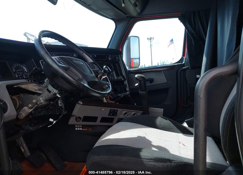 2019 FREIGHTLINER NEW CASCADIA 126 VIN: 1FUJHHDV4KLKL8624