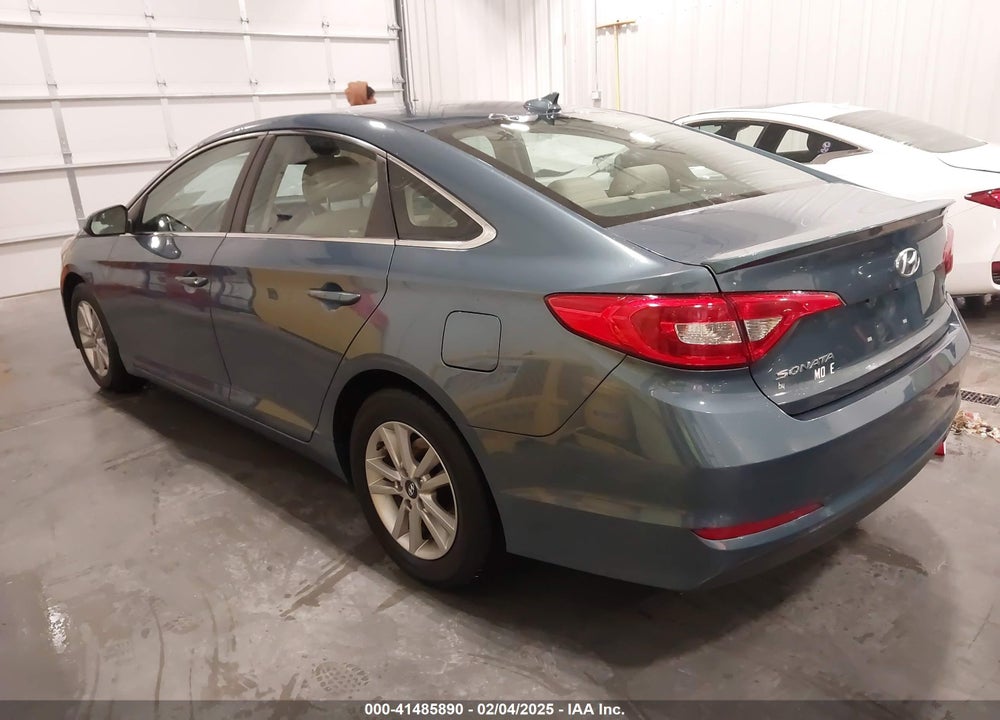 2015 HYUNDAI SONATA VIN: 5NPE24AFXFH214449
