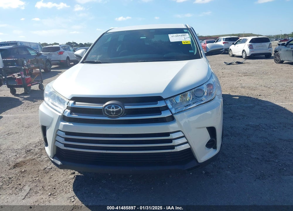 2019 TOYOTA HIGHLANDER LE VIN: 5TDZARFH0KS056736