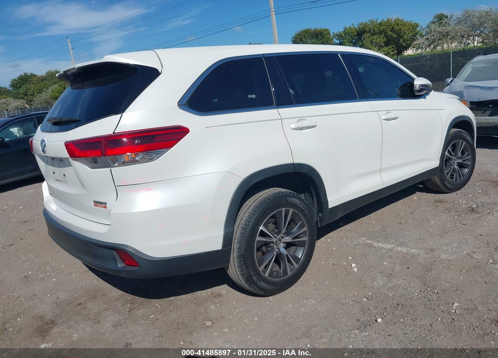2019 TOYOTA HIGHLANDER LE VIN: 5TDZARFH0KS056736
