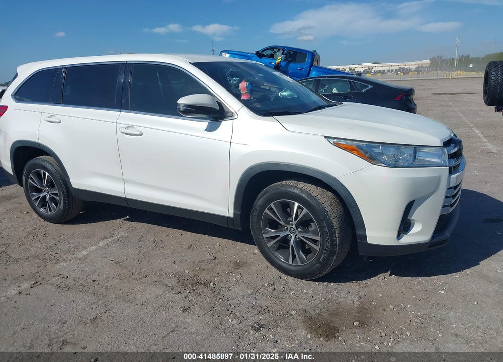 2019 TOYOTA HIGHLANDER LE VIN: 5TDZARFH0KS056736