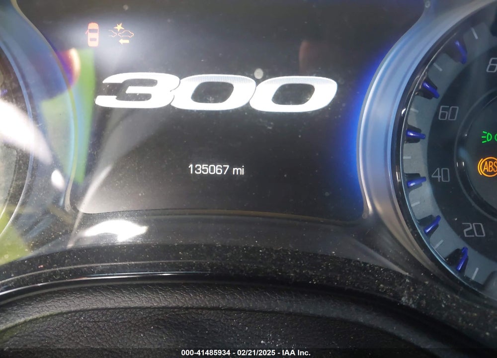 2016 CHRYSLER 300 VIN: 2C3CCABG5GH231412
