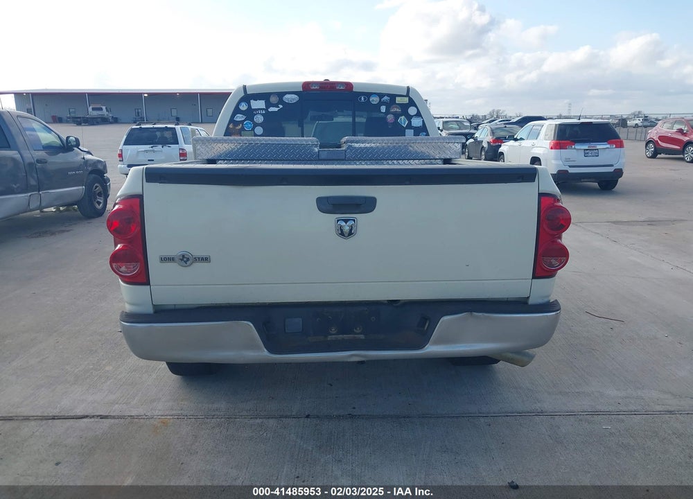 2008 DODGE RAM 1500 VIN: 1D7HA18238J231014