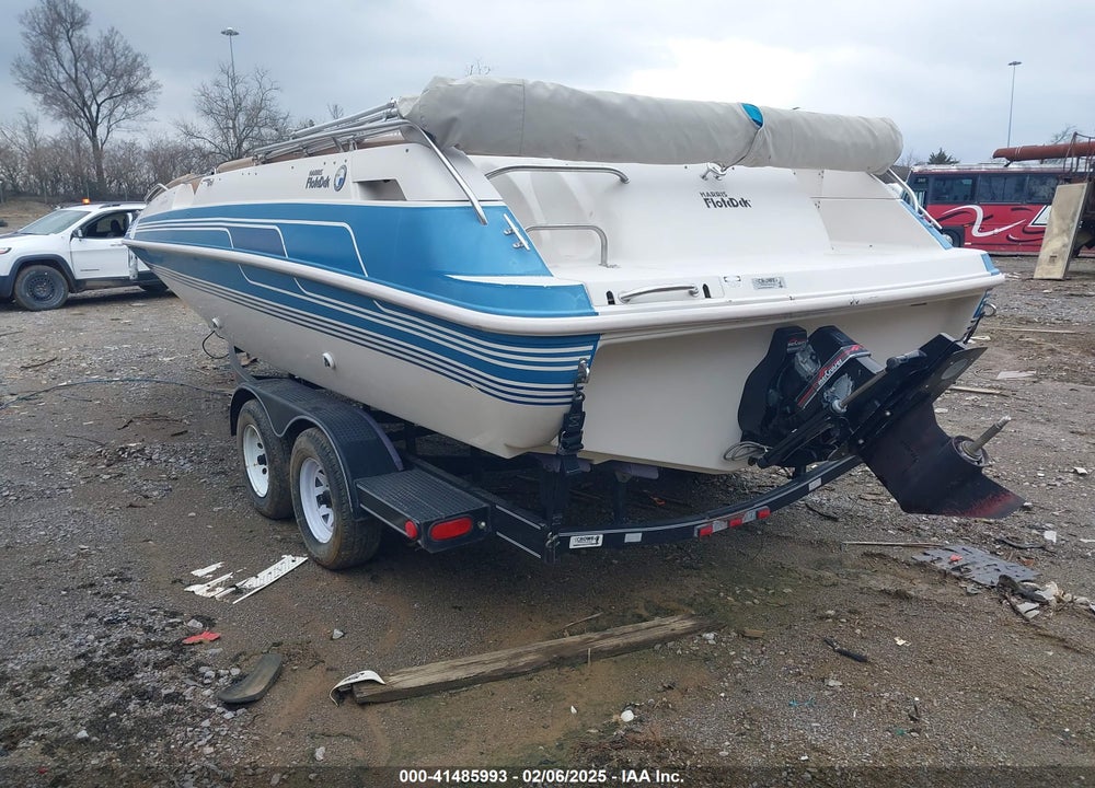 1998 HARRIS SKIBOAT VIN: HAMB2448197