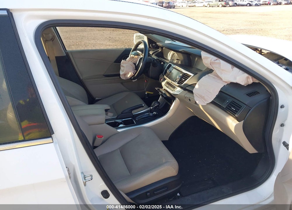 2015 HONDA ACCORD EX-L V-6 VIN: 1HGCR3F8XFA031858