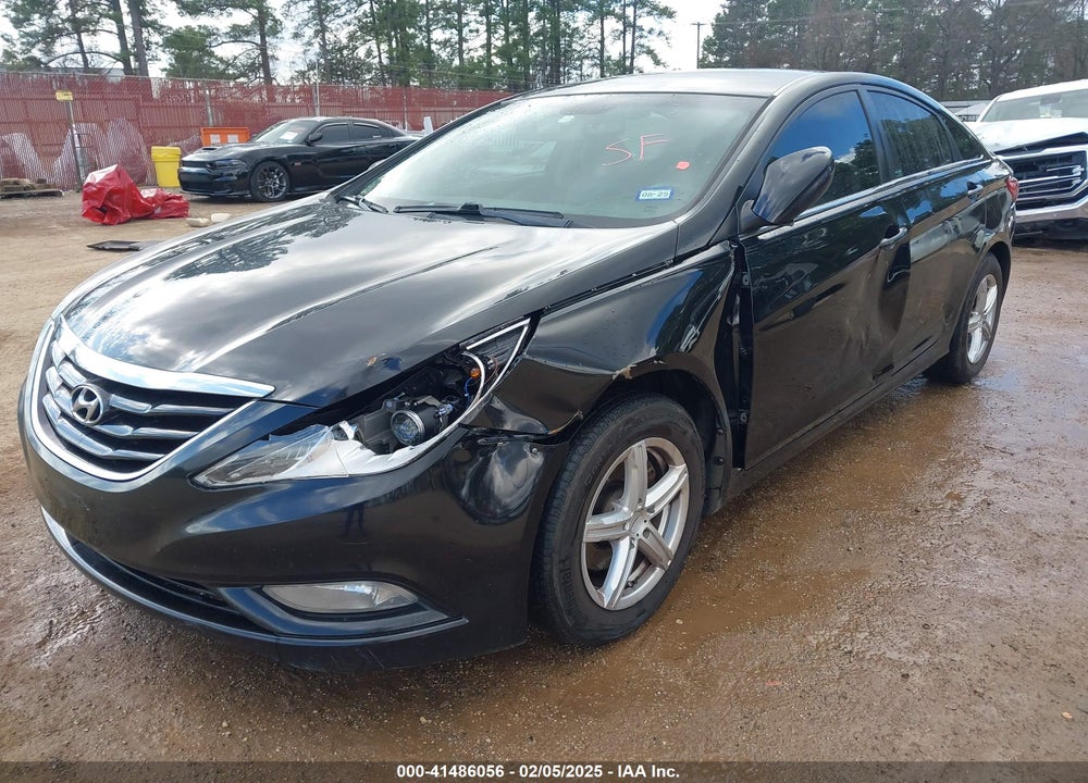 2013 HYUNDAI SONATA VIN: 5NPEB4AC4DH724749
