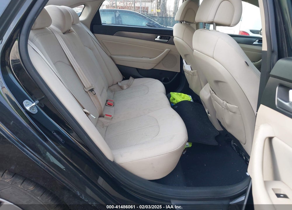 2015 HYUNDAI SONATA SPORT VIN: 5NPE34AF0FH221567