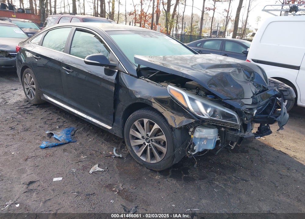 2015 HYUNDAI SONATA SPORT VIN: 5NPE34AF0FH221567