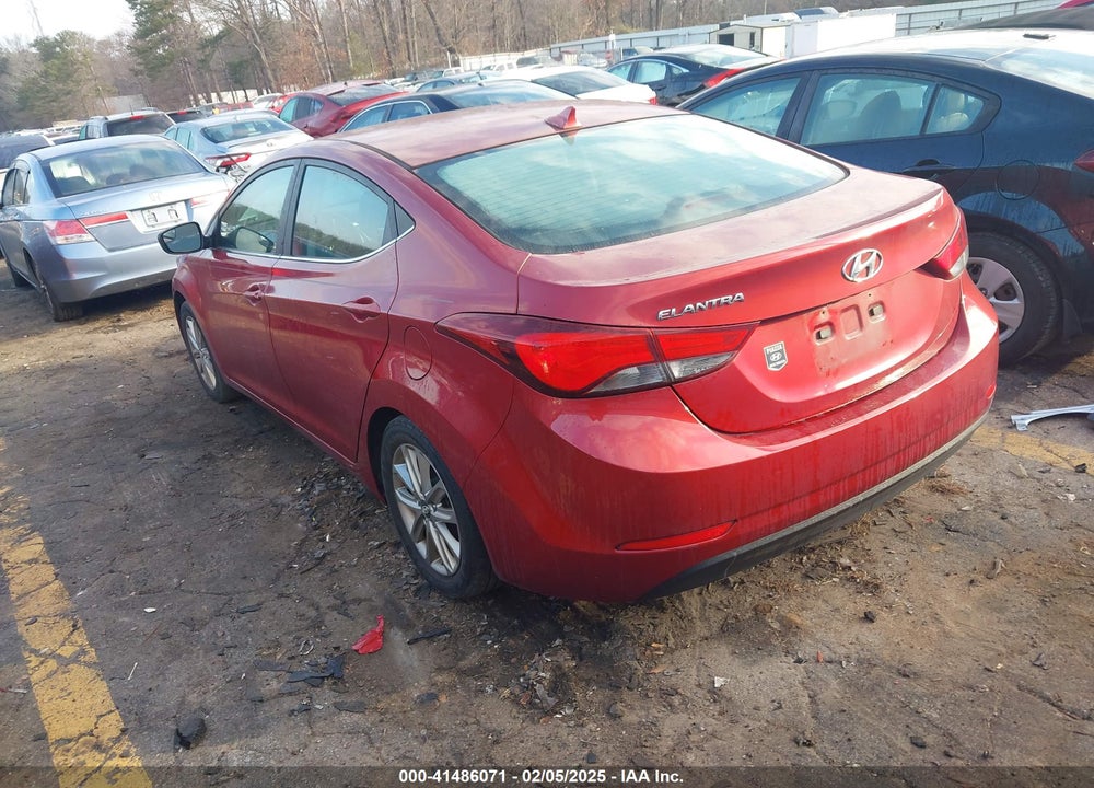 2015 HYUNDAI ELANTRA VIN: 5NPDH4AE8FH558623