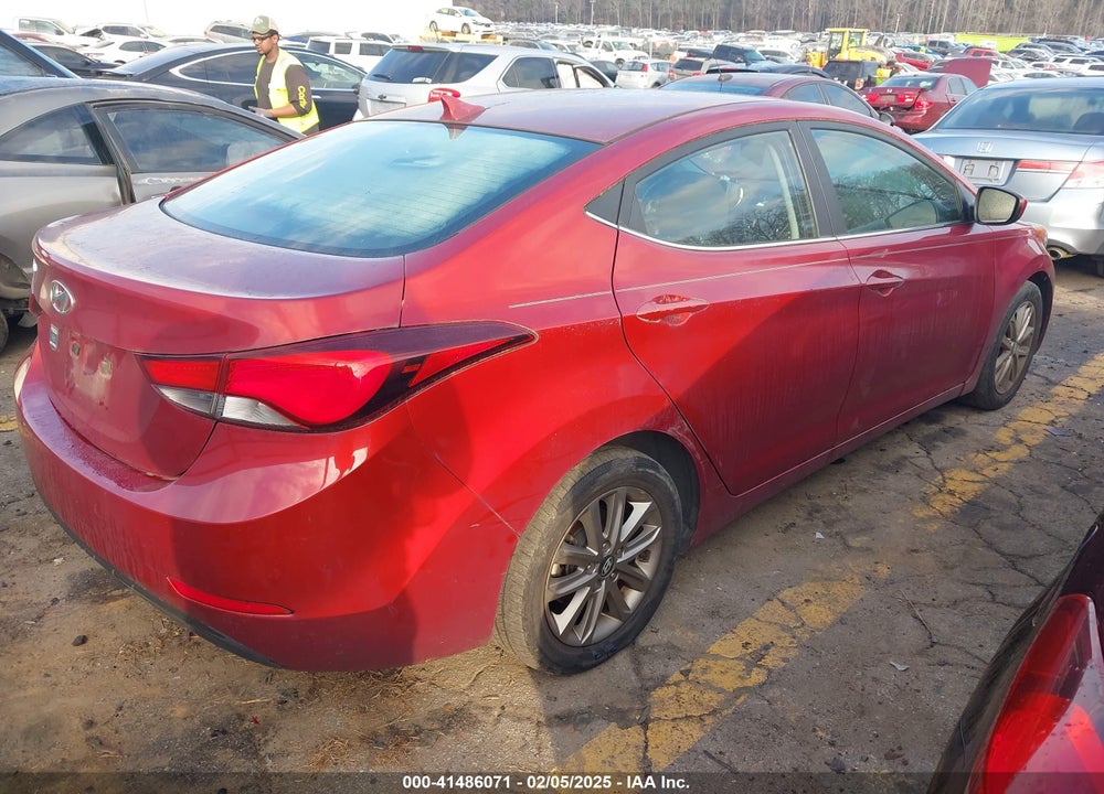 2015 HYUNDAI ELANTRA VIN: 5NPDH4AE8FH558623