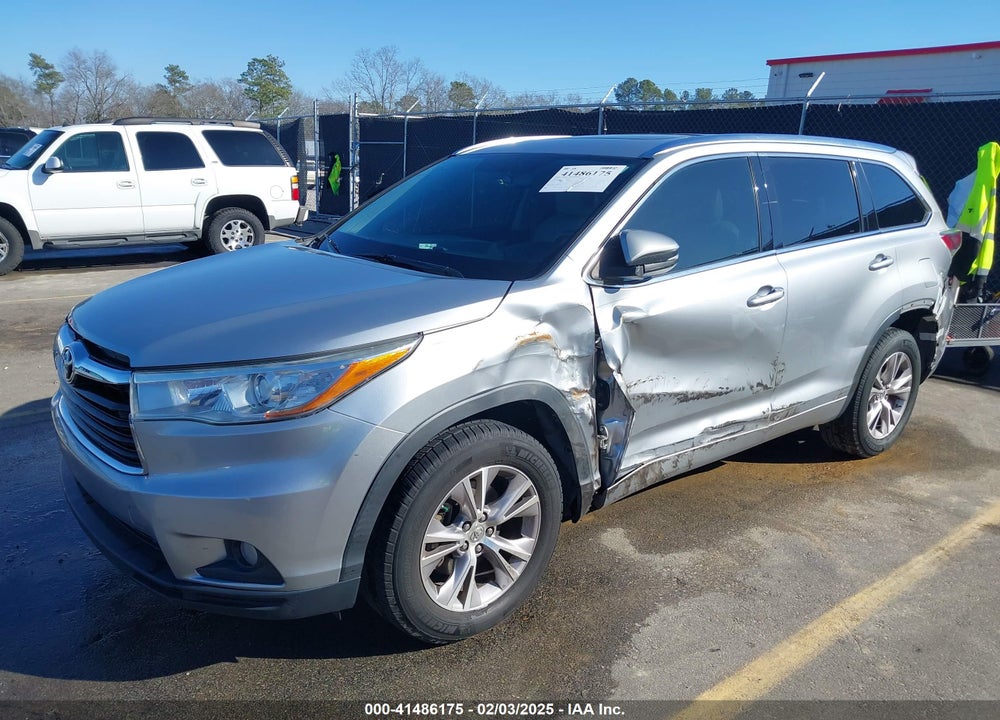 2015 TOYOTA HIGHLANDER XLE V6 VIN: 5TDKKRFH4FS040866