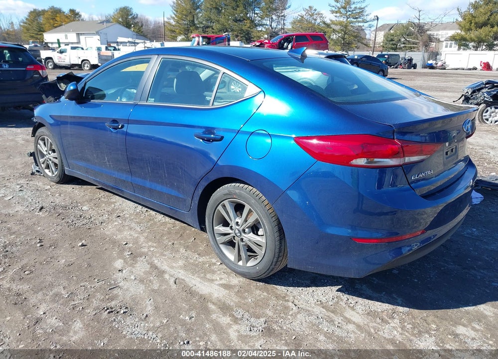 2018 HYUNDAI ELANTRA VIN: 5NPD84LF1JH277553