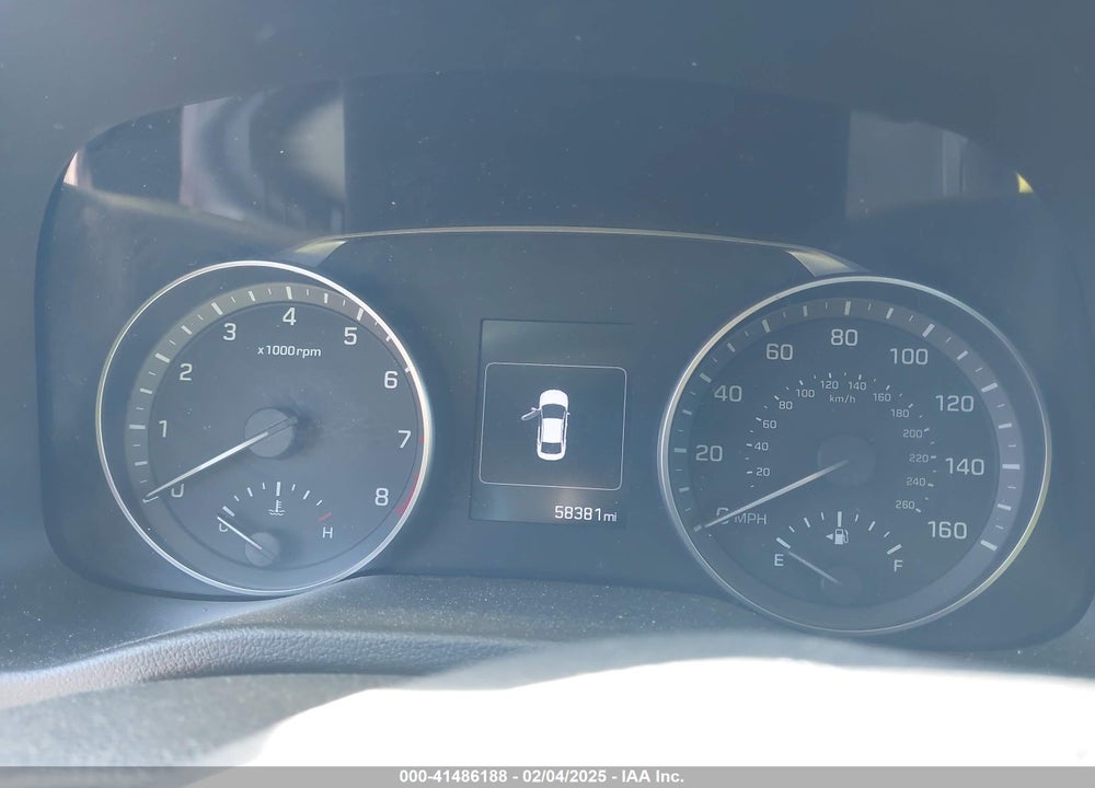 2018 HYUNDAI ELANTRA VIN: 5NPD84LF1JH277553