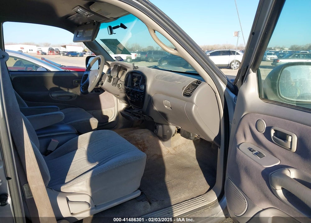 2001 TOYOTA TUNDRA SR5 V8 VIN: 5TBRT34141S198530
