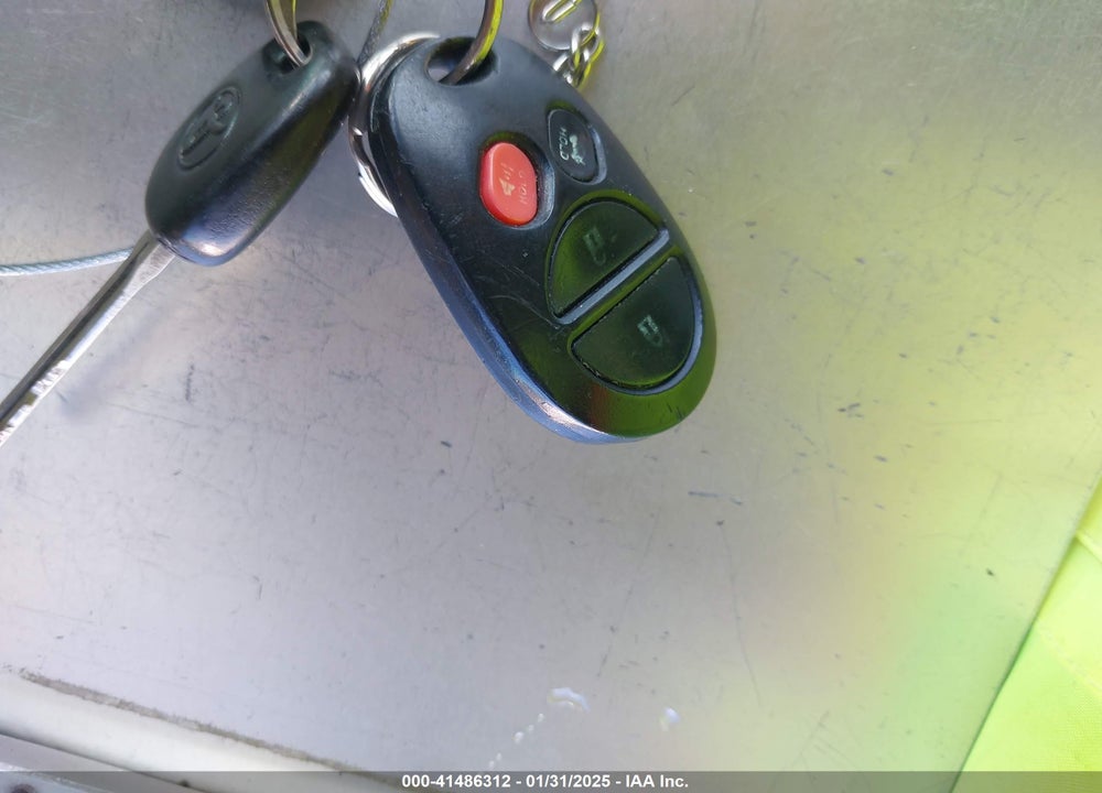 2004 TOYOTA SIENNA LE VIN: 5TDZA23C44S162786