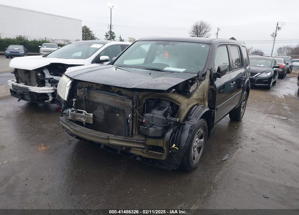 2015 HONDA PILOT LX VIN: 5FNYF4H27FB049995