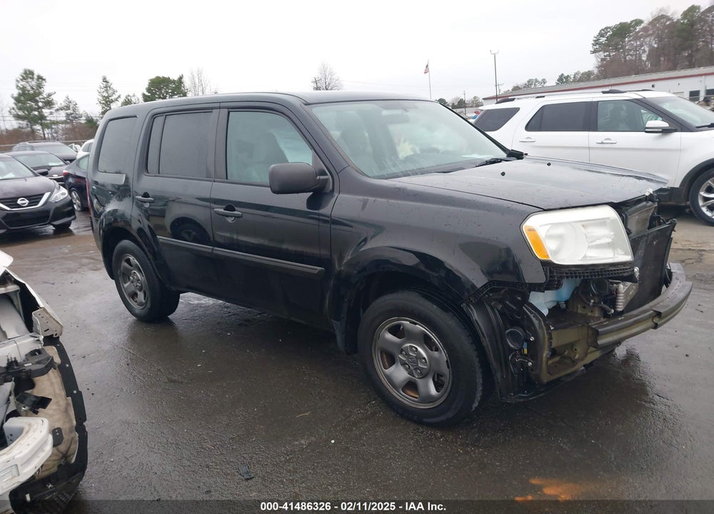 2015 HONDA PILOT LX VIN: 5FNYF4H27FB049995