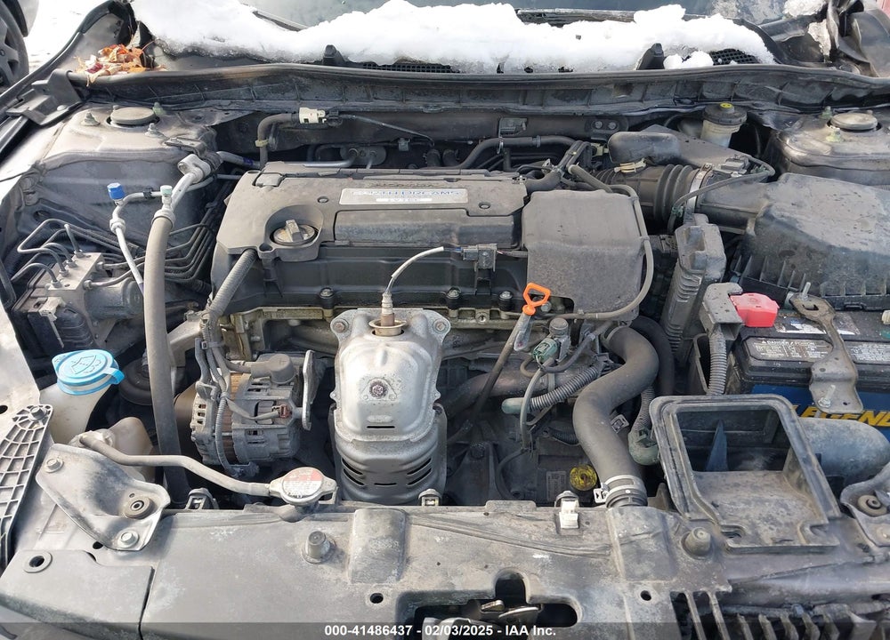 2015 HONDA ACCORD LX VIN: 1HGCR2F35FA005909