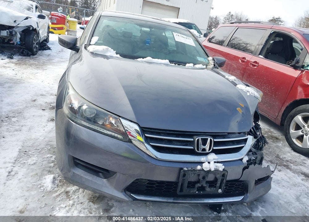 2015 HONDA ACCORD LX VIN: 1HGCR2F35FA005909